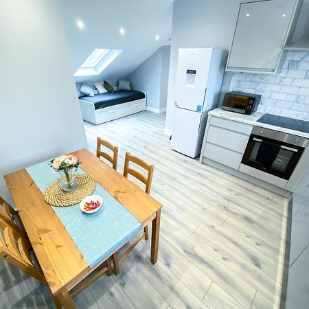 Large 1-Bedroom Flat, 5 Guest, London - F4 Ngoại thất bức ảnh