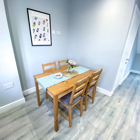 Large 1-Bedroom Flat, 5 Guest, London - F4 Ngoại thất bức ảnh